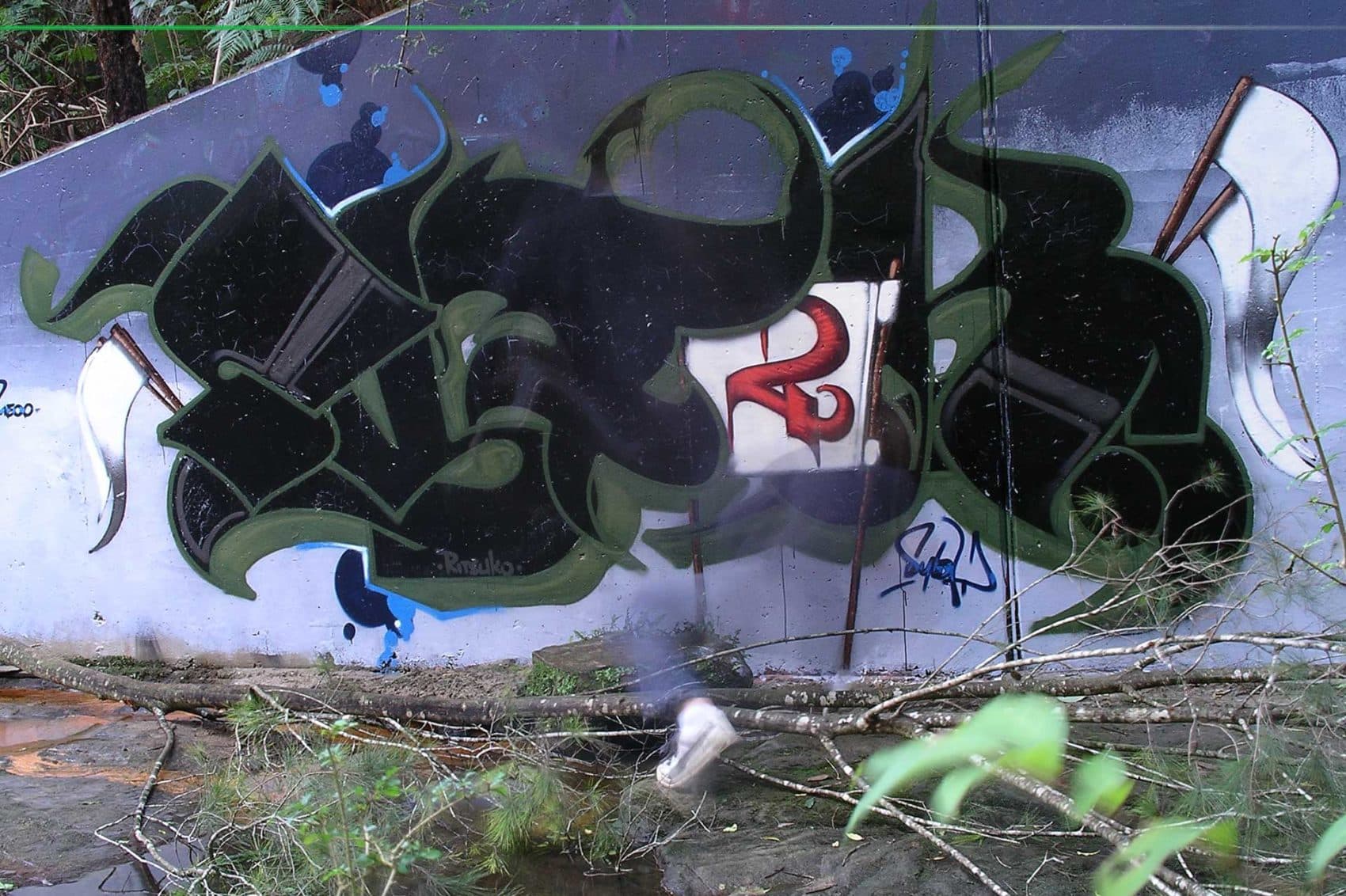 graffiti artist sytak newtown