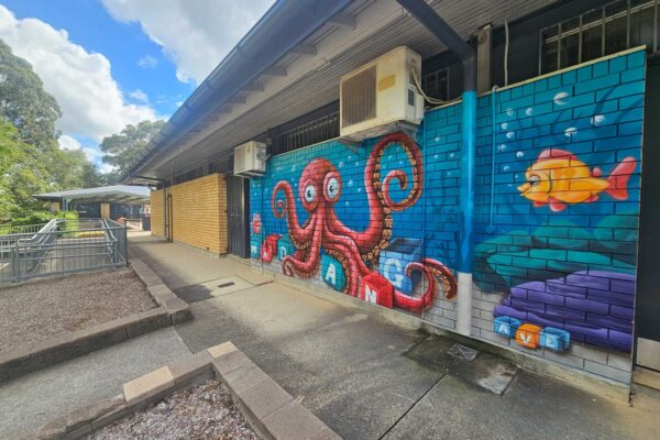 Octopus mural for Sydney School